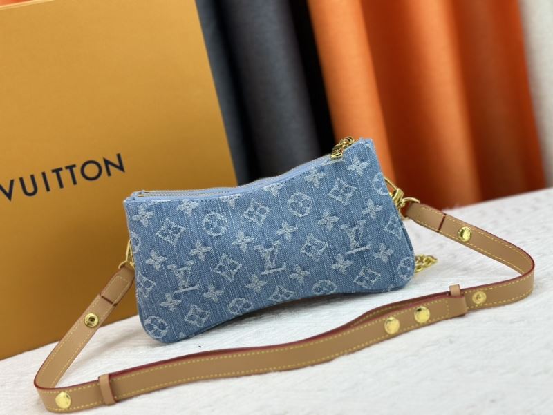 Louis Vuitton Hobo Bags